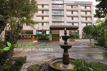 Krystal-Urban-Aeropuerto